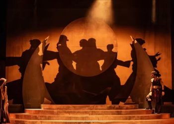 Süreyya Operası’nda tarihi gece: İDOB’dan iki eserin dünya prömiyeri 14 İstanbul Devlet Opera ve Balesi, aynı akşam sahnelediği iki çağdaş eserle sanat dünyasında dikkat çeken bir prömiyere imza attı.