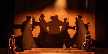 İstanbul Devlet Opera ve Balesi, aynı akşam sahnelediği iki çağdaş eserle sanat dünyasında dikkat çeken bir prömiyere imza attı.