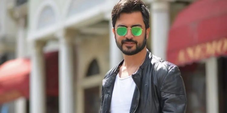 Yusuf Güney, ‘Ayahuska Çayı’ sözleri sonrası tutuklandı 1 Yusuf Güney, katıldığı bir dijital platform yayınında ‘Ayahuska Çayı’na özendirici ifadeler kullandığı gerekçesiyle tutuklandı.