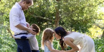 Prens Harry ve Meghan Markle, çocukları Prens Archie ve Prenses Lilibet ile birlikte İngiltere’ye gitmeye hazırlanıyor.