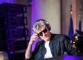 Elektronik müziğin dünyaca ünlü ismi Kavinsky, Paris’te ölü bulundu 25 “Nightcall” şarkısıyla geniş bir dinleyici kitlesine ulaşan Fransız DJ Kavinsky’nin Paris’te yaşamını yitirdiği bildirildi