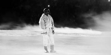 Kanye West, yeni adıyla Ye, kariyerinin Madrid’deki ilk konserini Metropolitano Stadı’nda verdi.