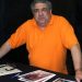 Vincent Pastore Kimdir: Sopranos'un Big Pussy'si 80 Yaşında Öldü 10 Oyuncu Vincent Pastore bir hayran buluşmasında imza masasında