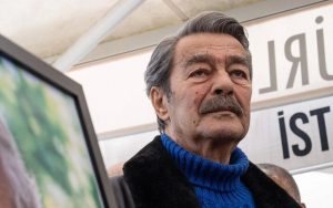 Kadir İnanır’ın vasiyeti açıklandı! Tüm mirasını Jülide Kural’a bıraktı 53 26 Haziran’da hayatını kaybeden Kadir İnanır’ın 2022 yılında noter huzurunda hazırlattığı vasiyetnameye ilişkin ayrıntılar ortaya çıktı.