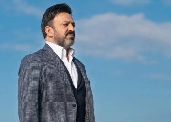 Teşkilat’ın oyuncusu Serhat Mustafa Kılıç evinde ölü bulundu 11 İstanbul Kağıthane’de oyuncu Serhat Mustafa Kılıç, evindeki koltukta hareketsiz halde bulundu.