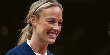 Indiana Fever'ın yıldız ismi Sophie Cunningham hayalindeki partneri anlattı 3 Indiana Fever’ın yıldız ismi Sophie Cunningham hayalindeki partneri anlattı